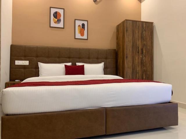 Xcel Luxury Hotel Apartments-Home Living Redefined Mysore Exterior foto