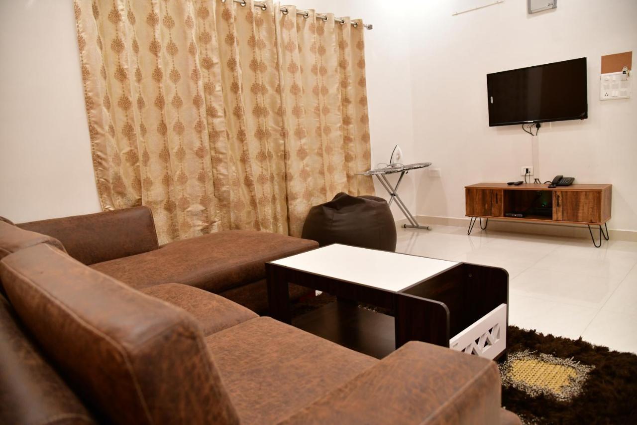Xcel Luxury Hotel Apartments-Home Living Redefined Mysore Exterior foto