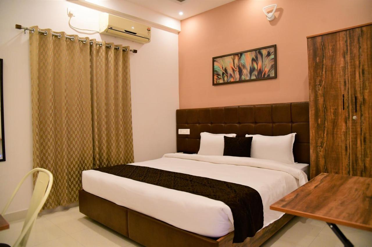 Xcel Luxury Hotel Apartments-Home Living Redefined Mysore Exterior foto